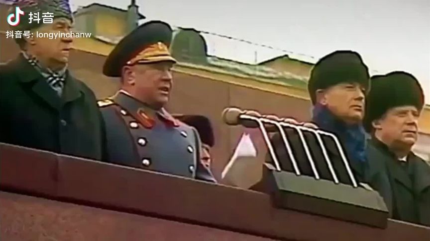 特朗普称九三阅兵令人印象深刻特朗普称赞中国九三阅兵，深刻印象与全球视角